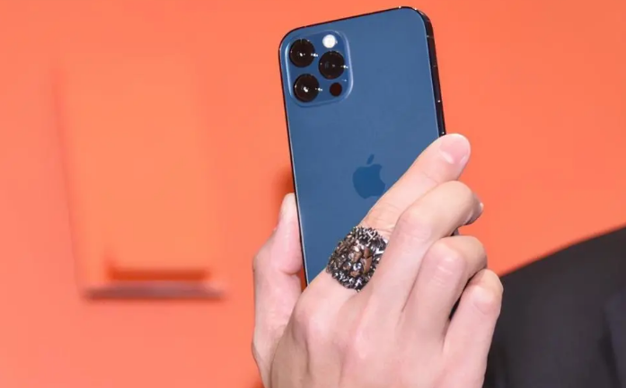 福绵苹果手机维修分享iPhone12系列重启方法教程 